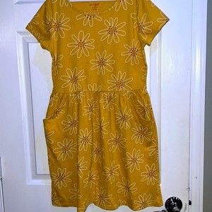 Girls Yellow Daisy Dress with Pockets Size "XL 14-16